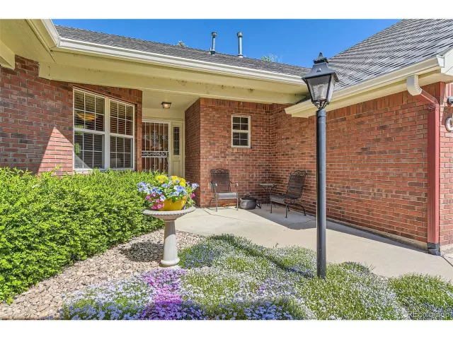 MLS: 4045290 Condo For Sale