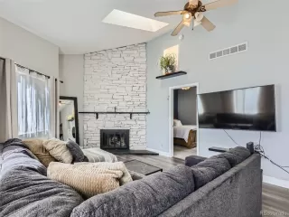 Photo #3: 4045415 Listing 