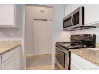 Photo #4: 4046451 Listing 