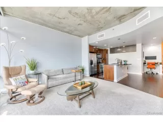 Photo #3: 4047101 Listing 