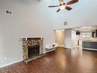 Photo #5: 4047753 Listing