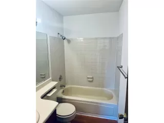 Photo #5: 4047935 Listing 