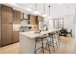 Photo #6: 4048827 Listing