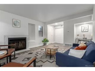 Photo #2: 4049007 Listing