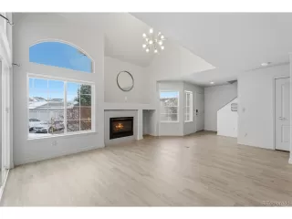 Photo #4: 4049605 Listing