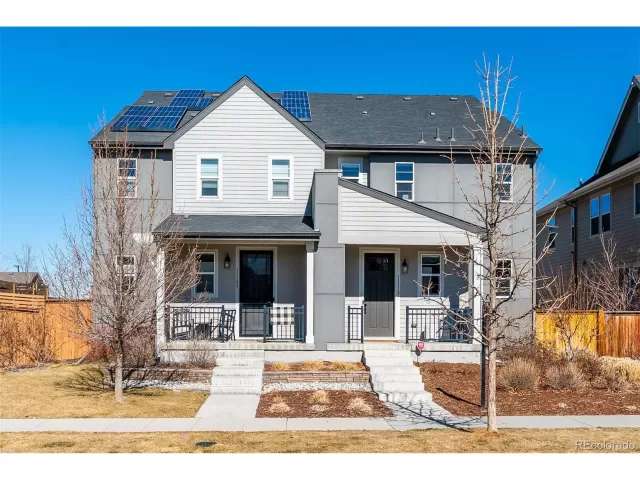 MLS: 4051190 Condo For Sale