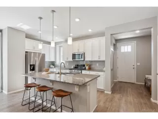 Photo #4: 4051190 Listing