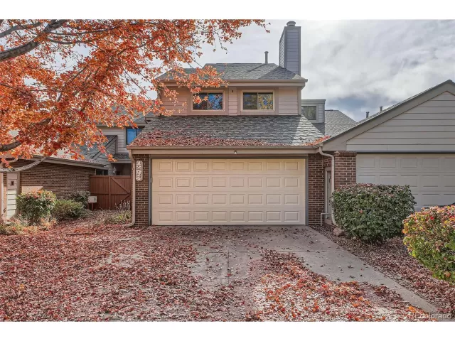 MLS: 4051490 Condo For Sale