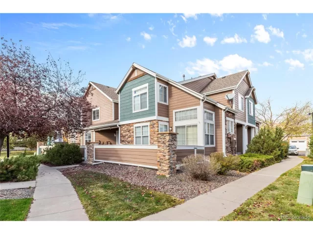 MLS: 4051770 Condo For Sale