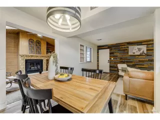 Photo #5: 4055008 Listing