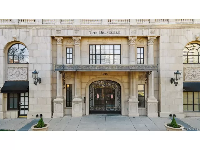 MLS: 4055444 Condo For Sale