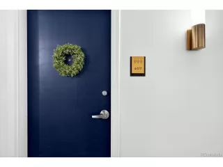 Photo #2: 4055652 Listing