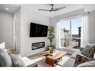 Photo #5: 4055673 Listing