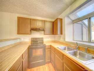 Photo #6: 4056853 Listing 