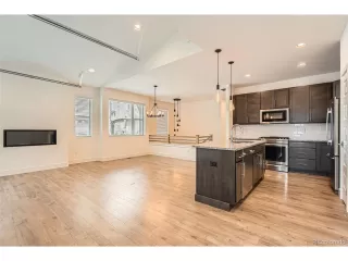 Photo #2: 4057021 Listing