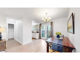 Photo #6: 4057458 Listing