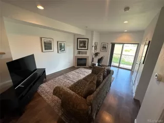 Photo #6: 4059802 Listing 