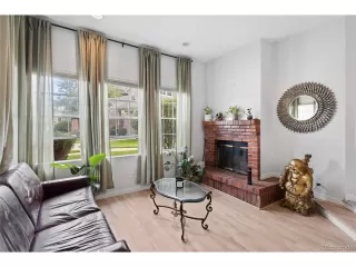 Photo #5: 4060607 Listing