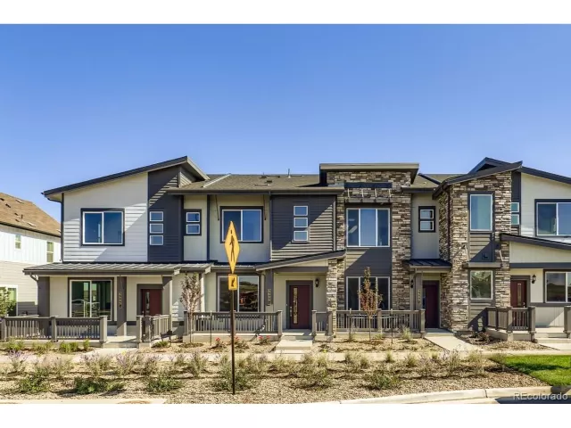 MLS: 4061350 Condo For Sale