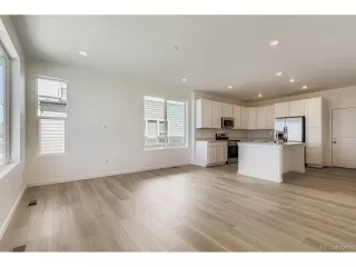 Photo #3: 4061350 Listing