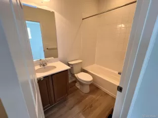 Photo #6: 4062163 Listing