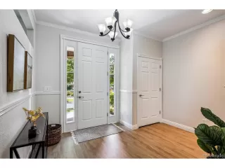 Photo #2: 4062179 Listing