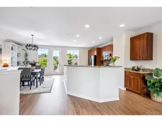 Photo #4: 4062179 Listing