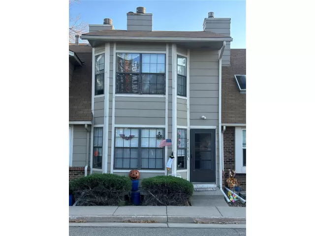 MLS: 4062454 Condo For Sale