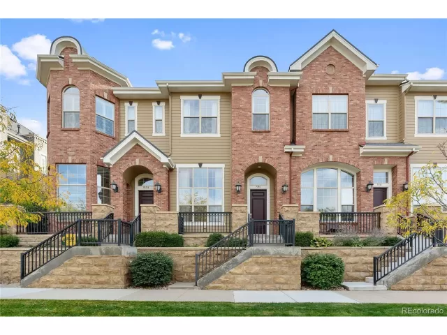 MLS: 4062654 Condo For Sale