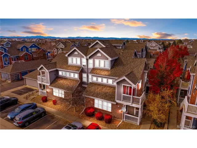 MLS: 4065114 Condo For Sale