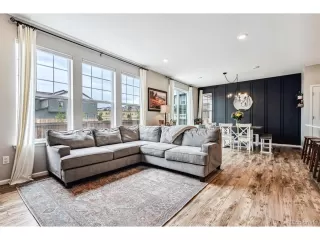 Photo #5: 4065570 Listing