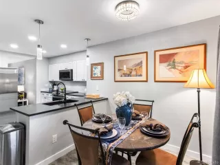 Photo #2: 4066645 Listing 