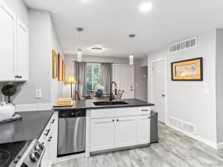 Photo #4: 4066645 Listing 