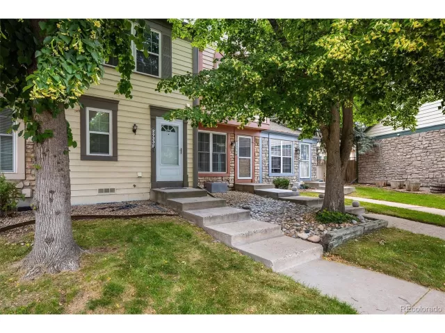 MLS: 4066946 Condo For Sale