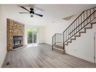 Photo #4: 4066946 Listing