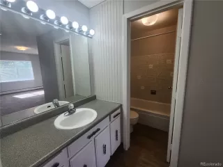 Photo #6: 4068714 Listing