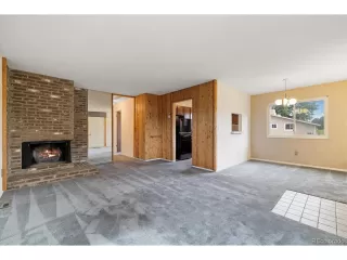 Photo #6: 4069526 Listing