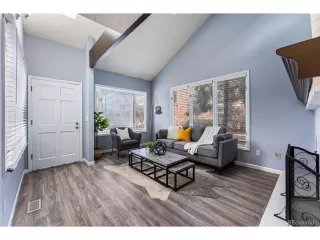 Photo #5: 4071611 Listing 