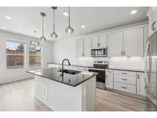 Photo #2: 4071799 Listing