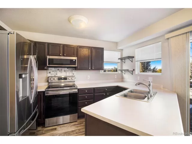 MLS: 4073039 Condo For Sale