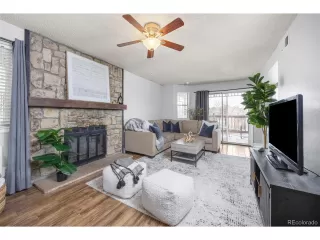 Photo #5: 4075893 Listing