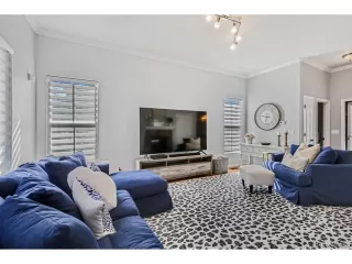 Photo #4: 4076163 Listing 