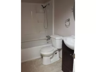 Photo #4: 4076304 Listing