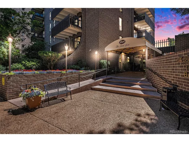 MLS: 4076435 Condo For Sale