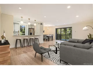 Photo #4: 4076435 Listing