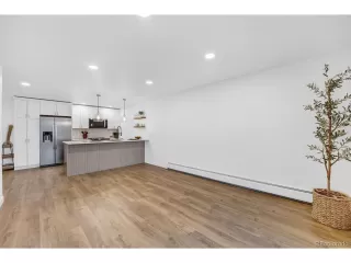 Photo #6: 4077491 Listing