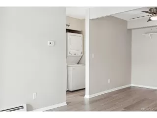 Photo #6: 4078601 Listing