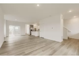 Photo #4: 4078909 Listing 