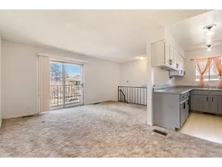 Photo #5: 4080002 Listing