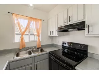 Photo #6: 4080002 Listing